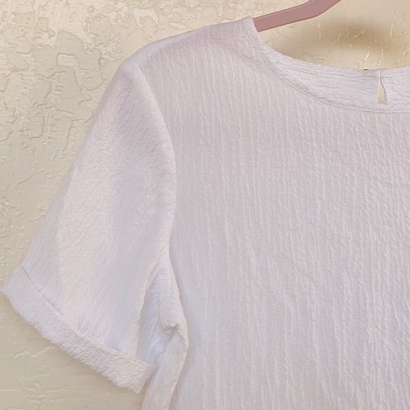 Calvin Klein Crinkle Top - Picture 3 of 8